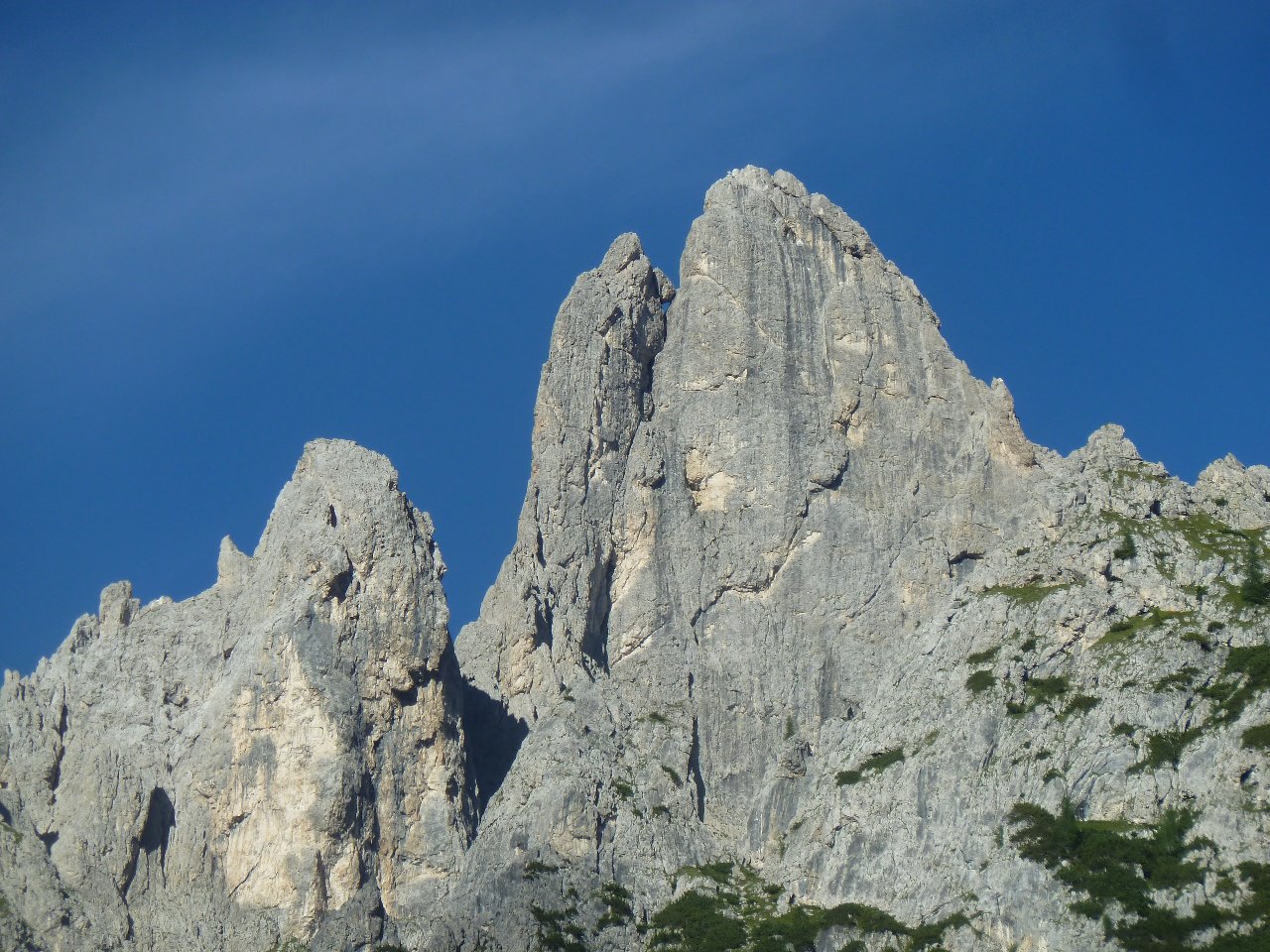 Sass d'Ortiga, parete Ovest e spigolo