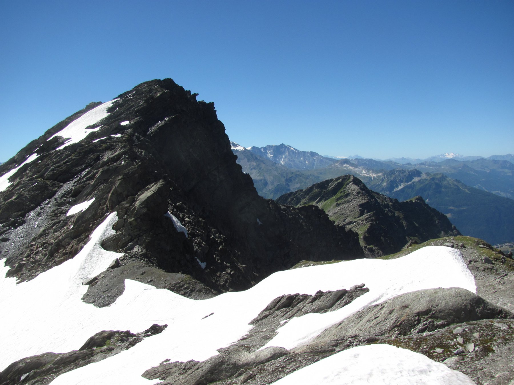 Sopra il Col de Serre, con la Lex Blanche (m. 2802)  