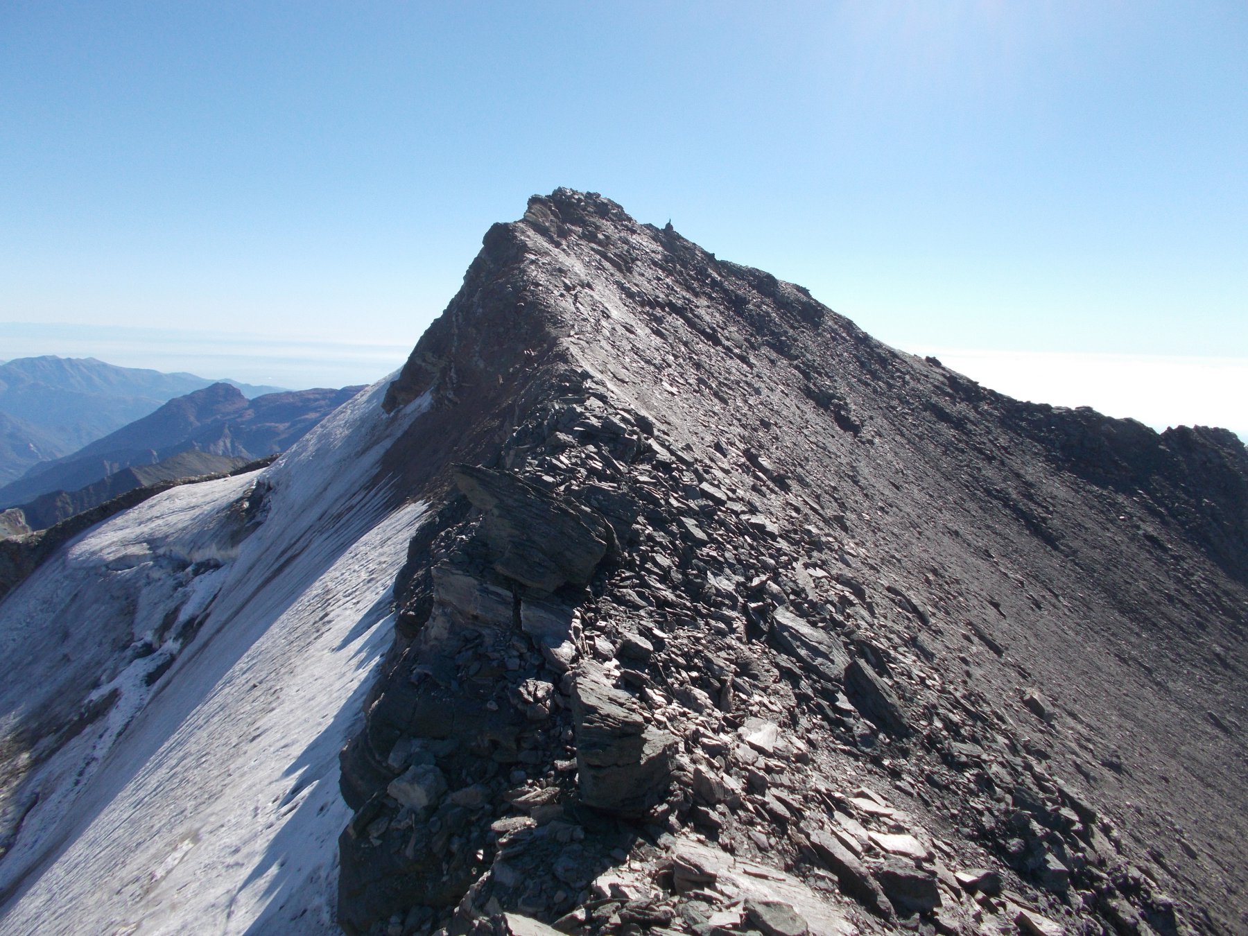 lasciando la Croce Rossa per la P. d'Arnas..