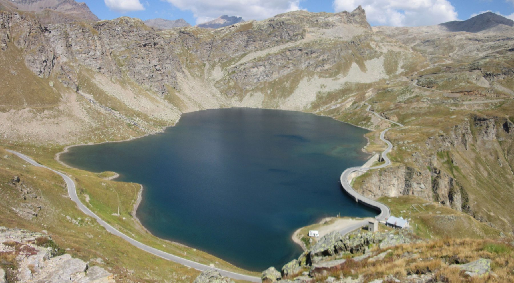 Lago dell'Agnel visto dalla quota m. 2401