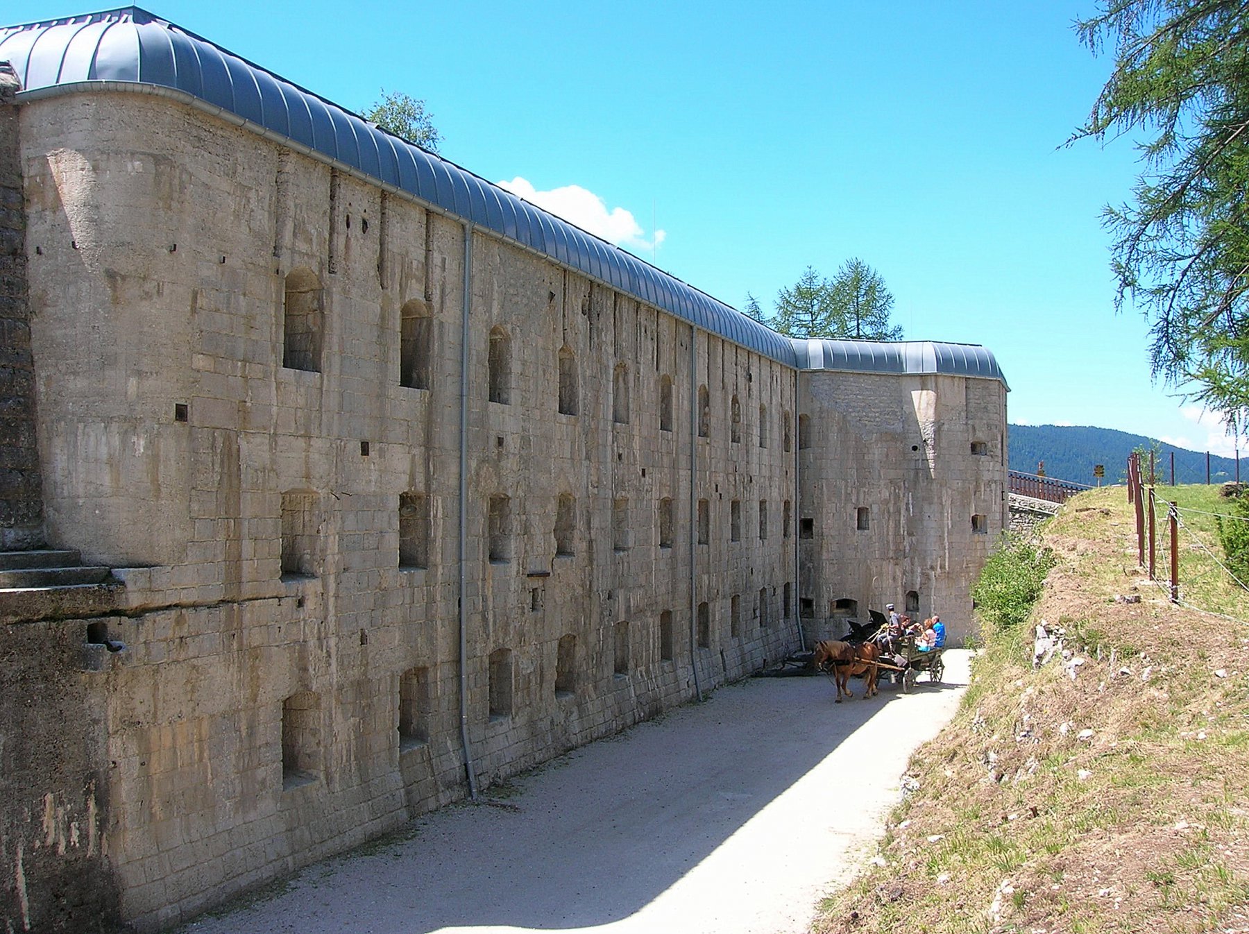 Forte Belvedere Gschwent (1170 m) - Lavarone