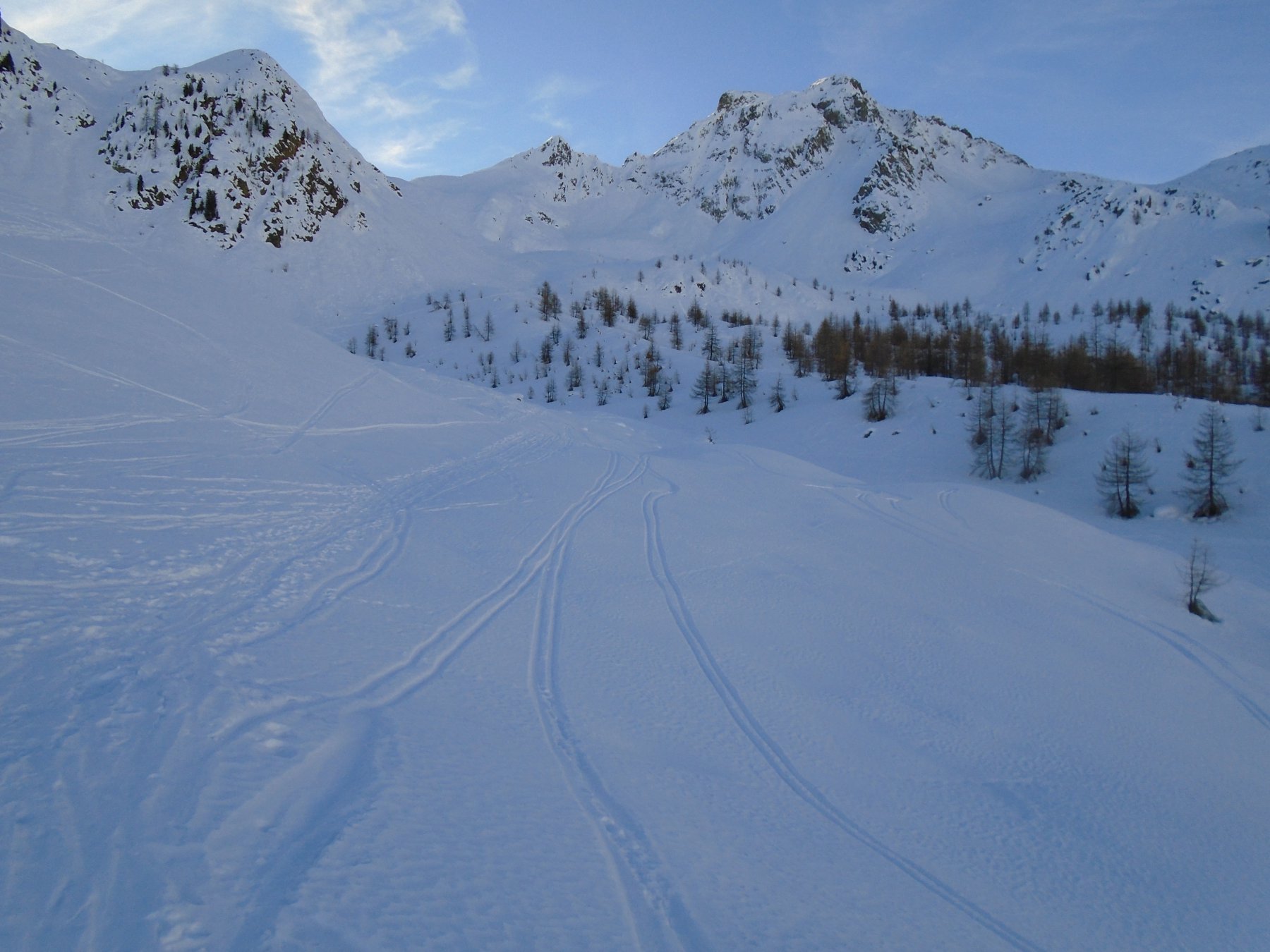 I magnifici pendii e ripiani superiori;Colle Stau in vista. 