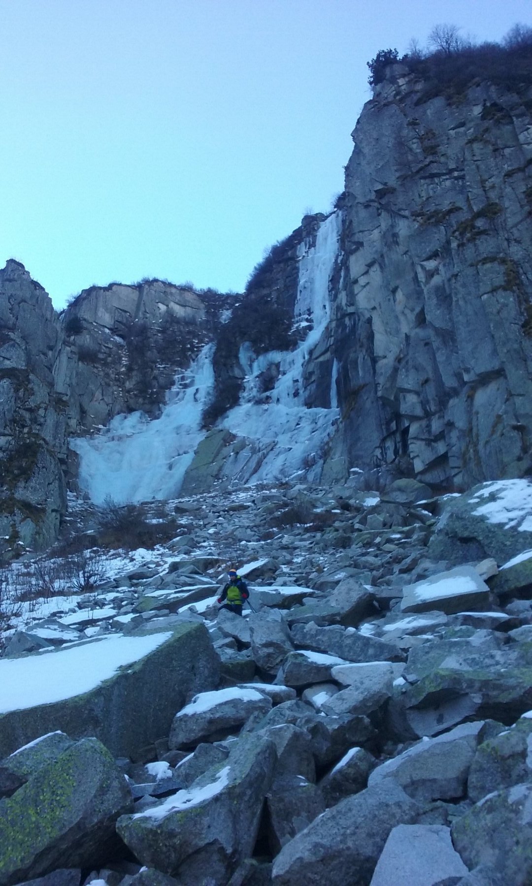cascata di gall a  sx