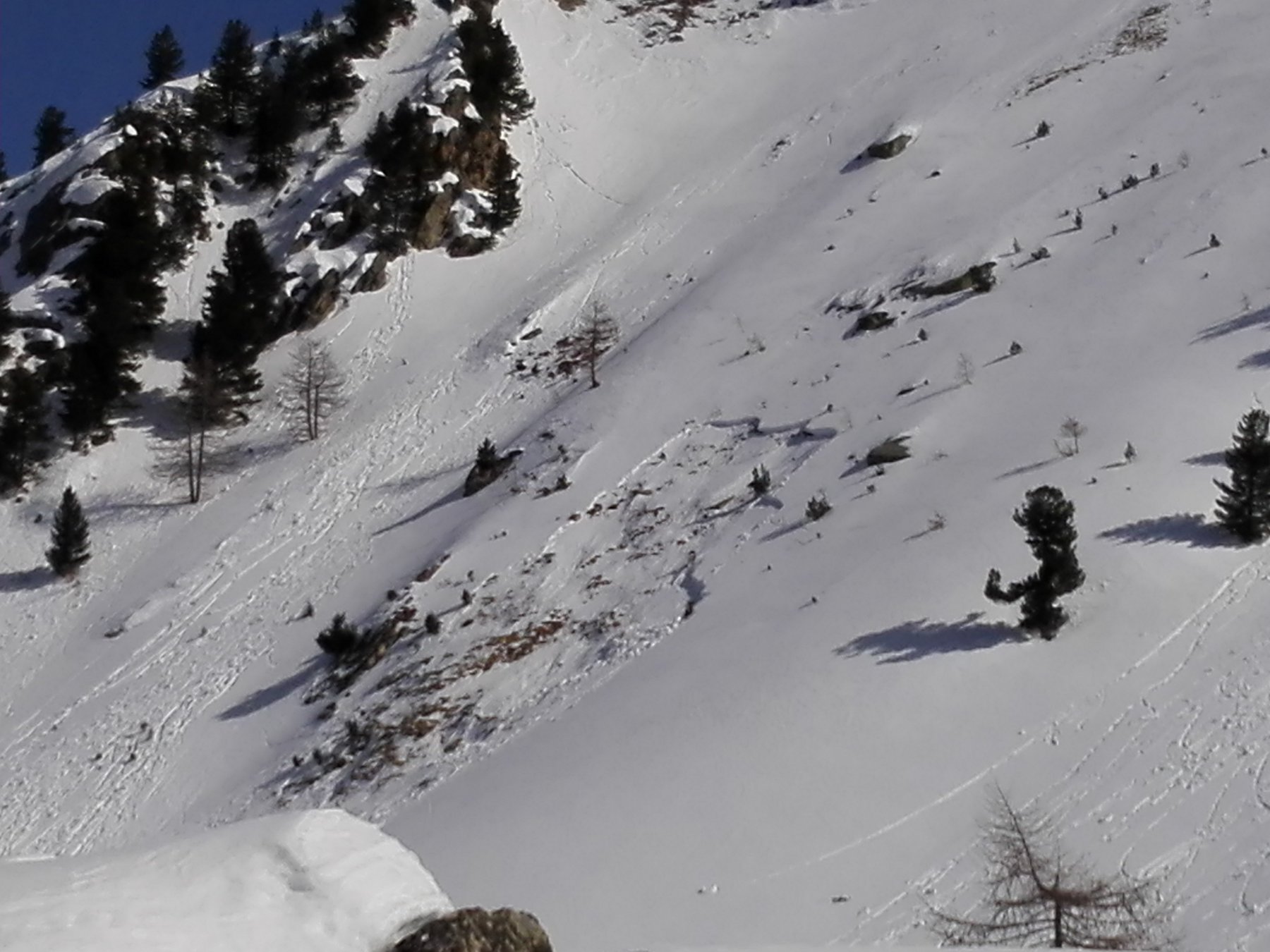 Distacco su pendio nord ovest