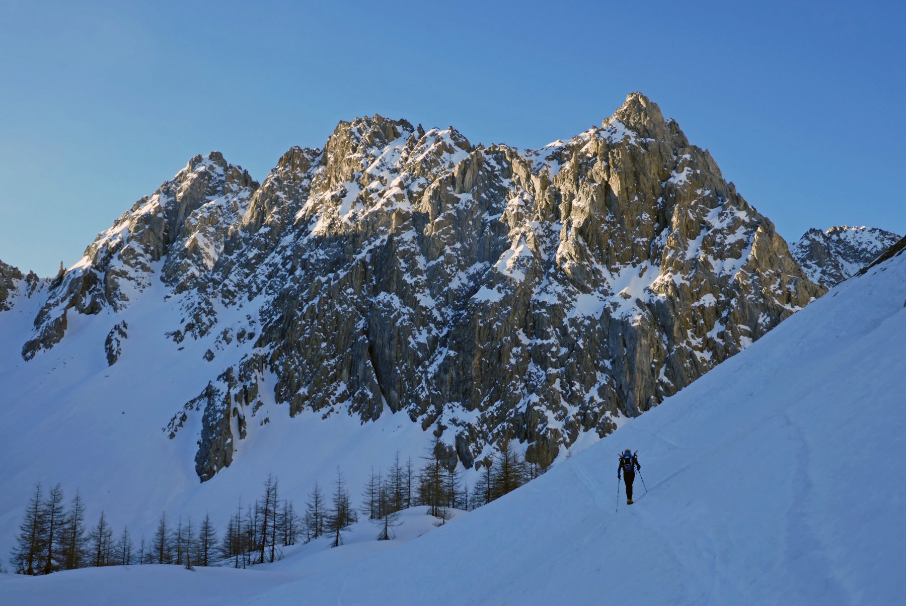 Salendo nella comba Emanuel Inferiore, ambiente spettacolare...