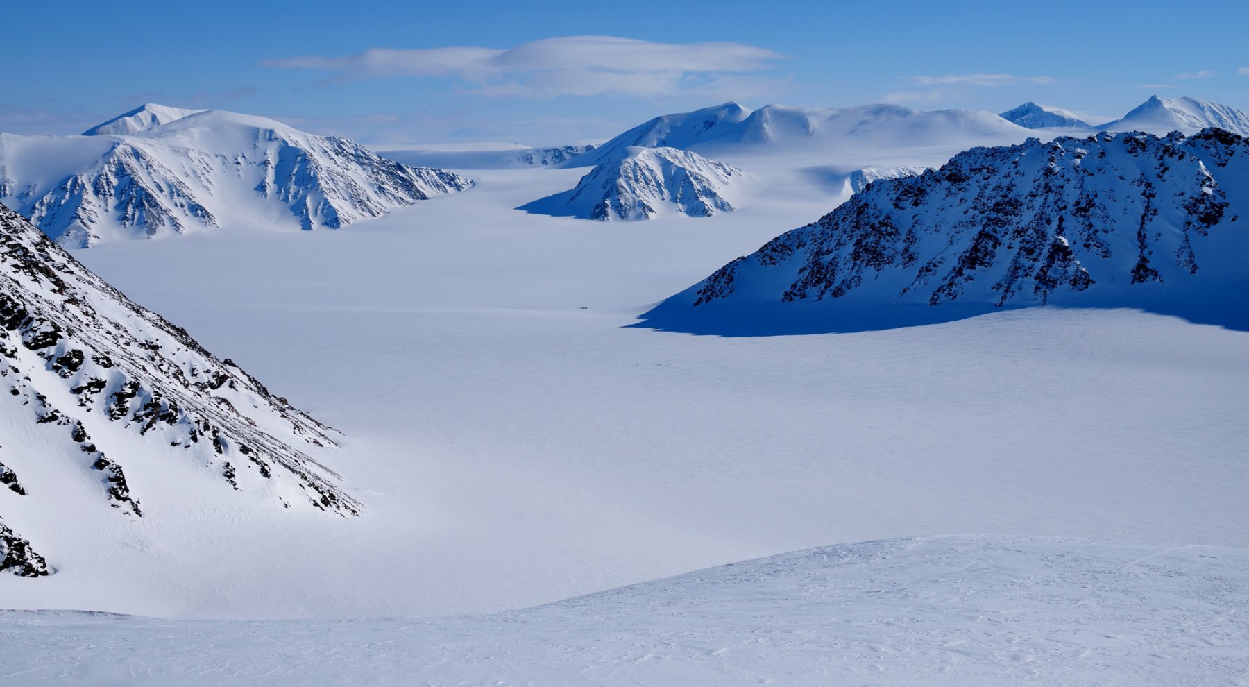 vista sull'immenso ghiacciaio Veteranen
