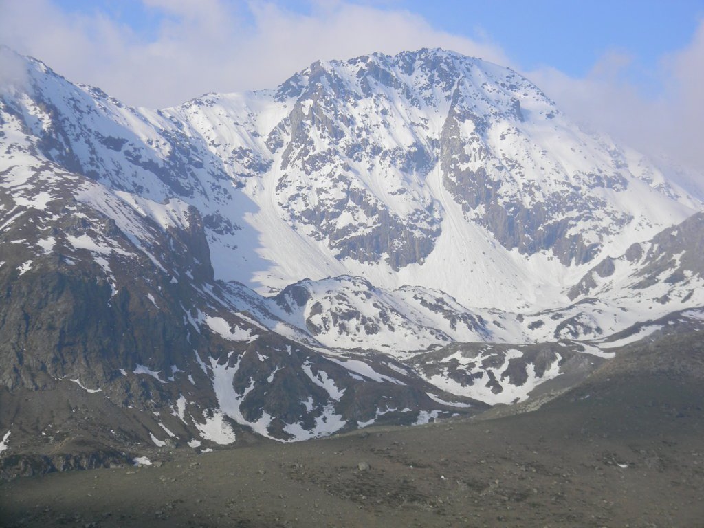 zoom..il Pian Real dal pian dell'Orso...la salita è a dx dal visibile colle Vallette