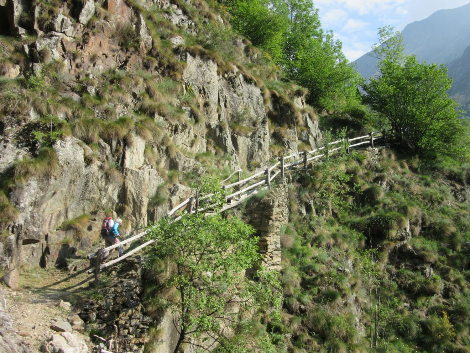 Sentiero da Fey a Pessè