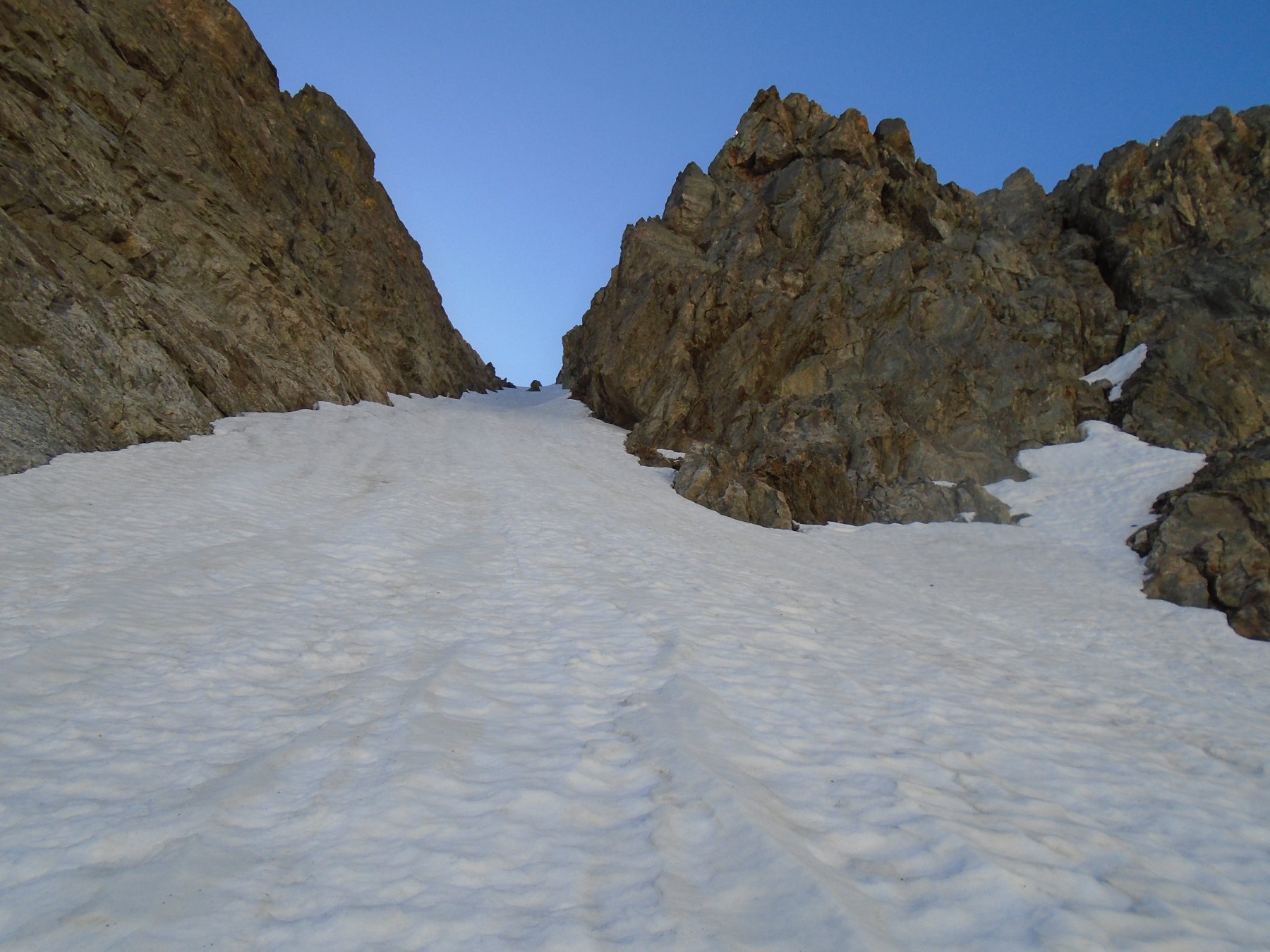 Il canale per il ripiano superiore