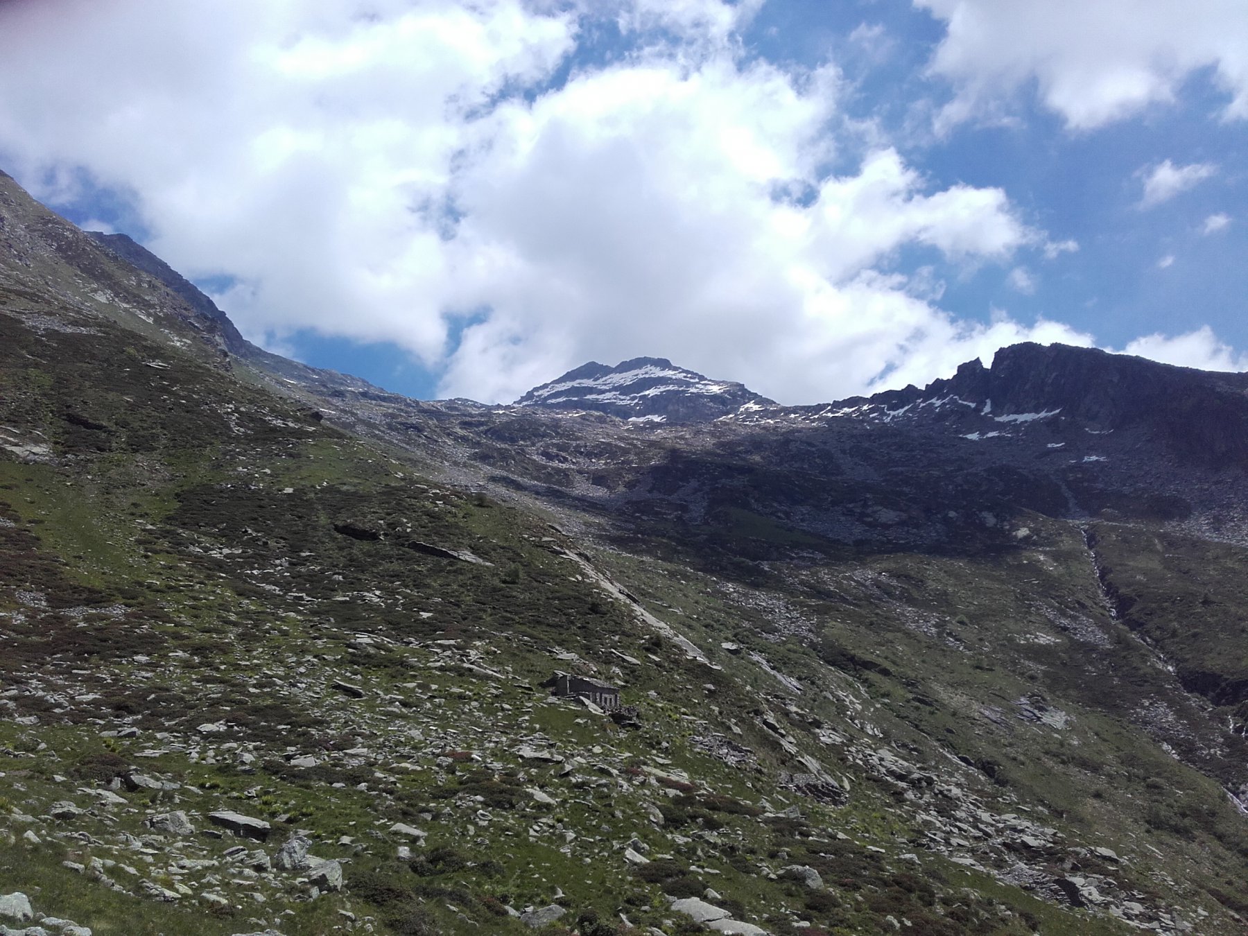 La Cima di Bo' dal vallone durante l'avvicinamento 