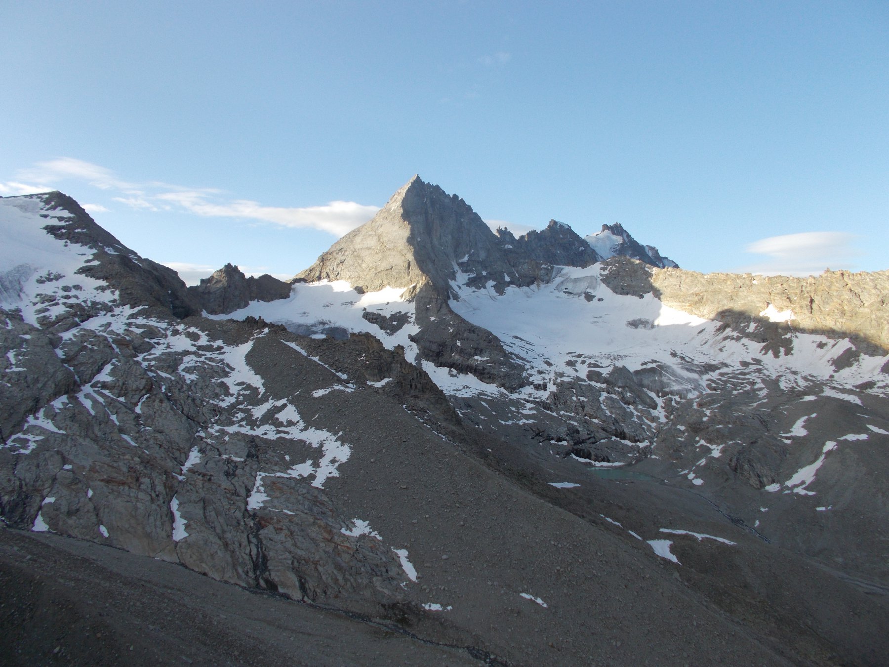 dal M.Timorion austero al fondo l'Herbetet..