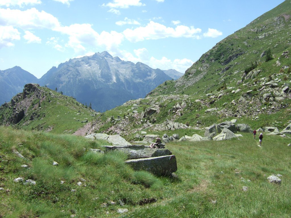 salendo a forcella Coldosè con Cima d'Asta alle spalle