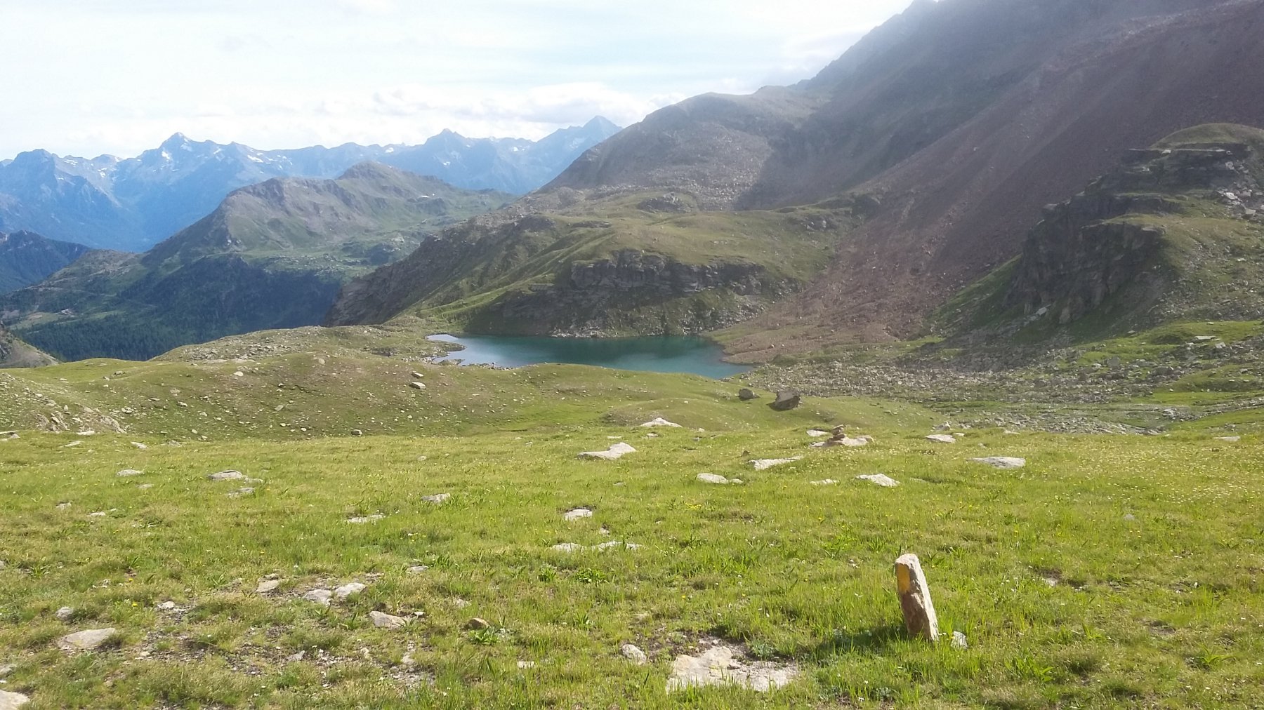 Scendendo al Reboulaz : in alto a destra il col Terray