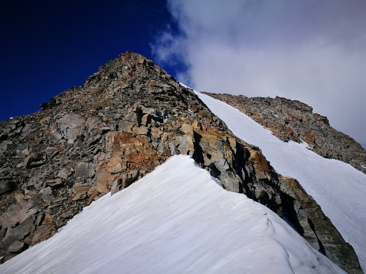 02 - dal Colle di Valnontey verso la Testa della Tribolazione, cima a destra