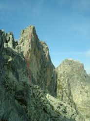 la placca della cima Emma con il tracciato della variante 