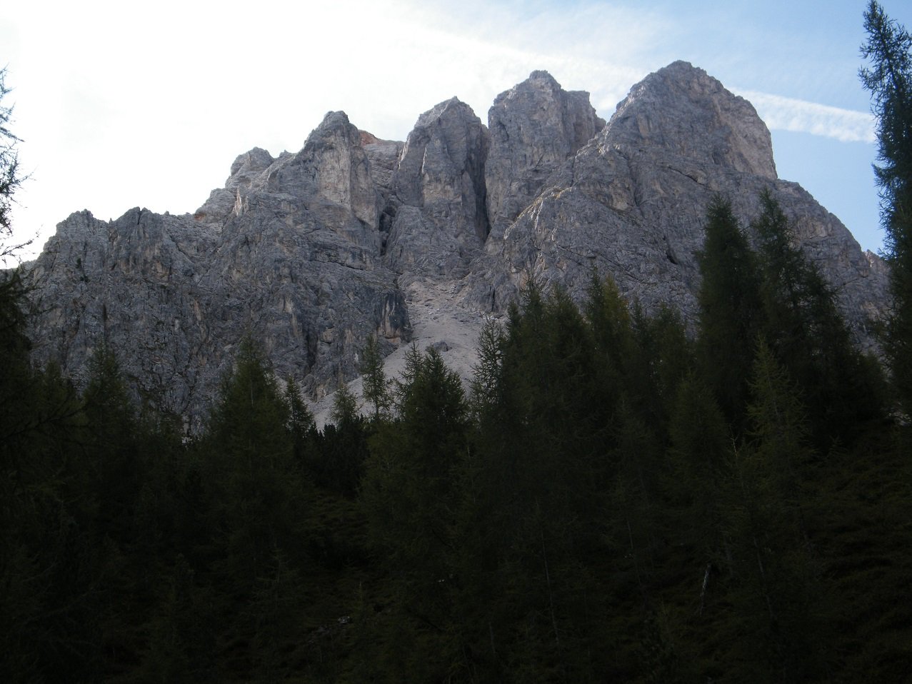 Il versante Nord della Dreifingerspitze, visto da poco prima del canalone.