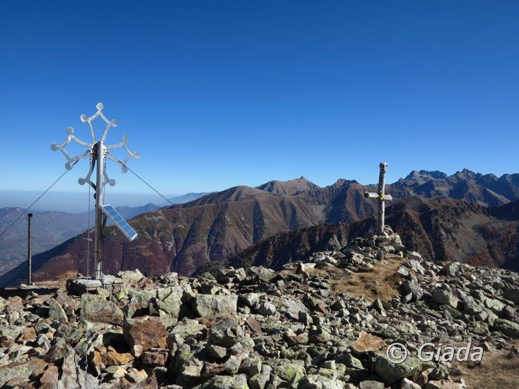 Le croci di vetta e il panorama
