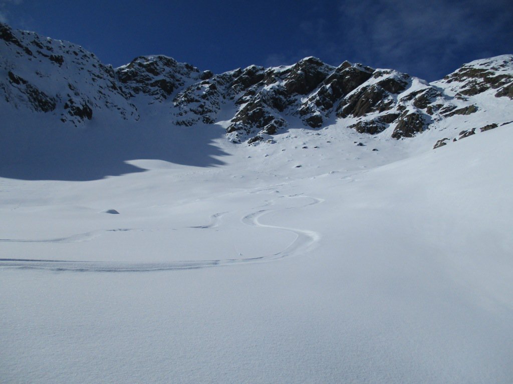 Punta Silvella..il canalino e' tutto a dx