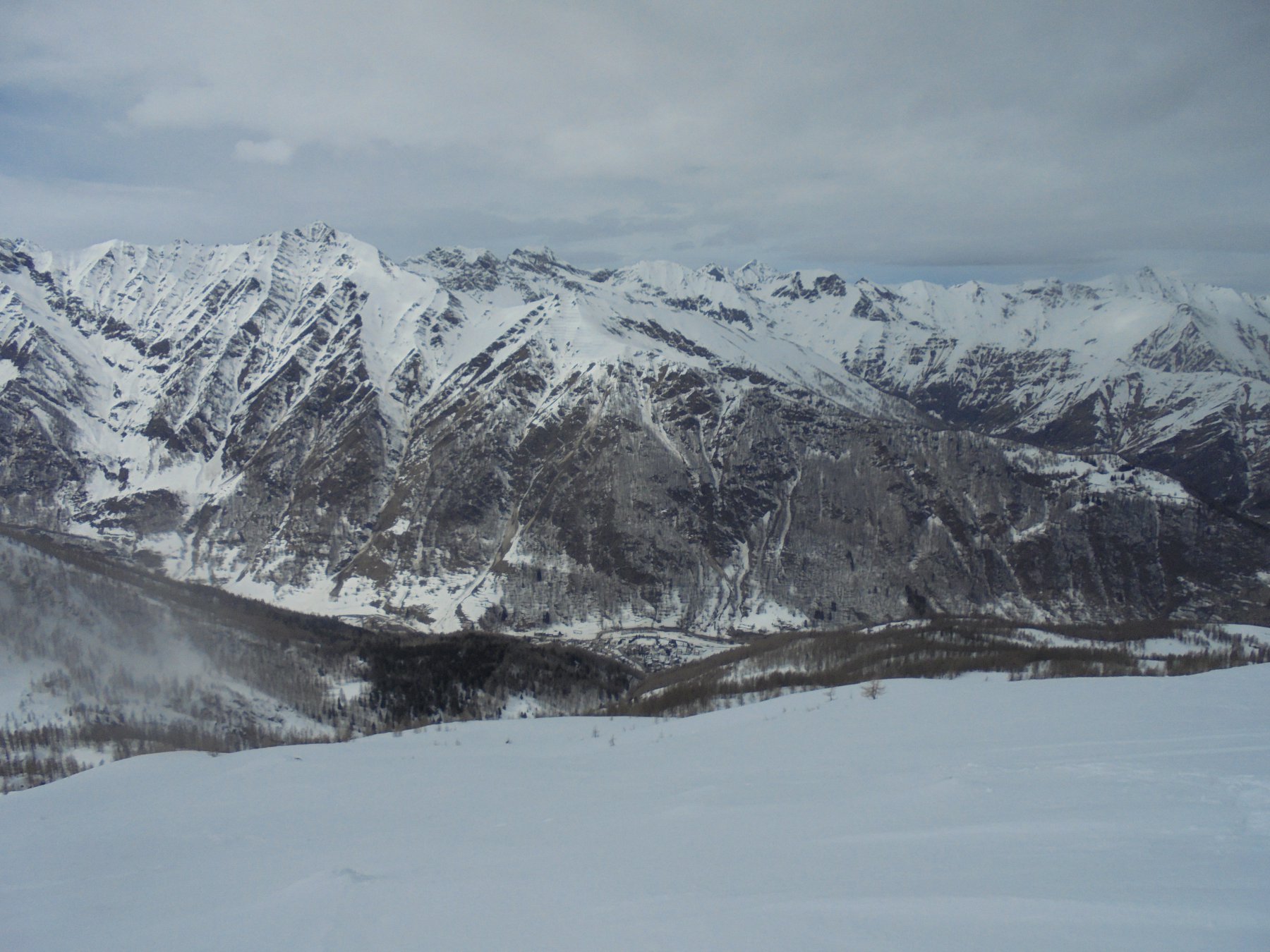 Vista su Ghigo, mentre il meteo è peggiorato