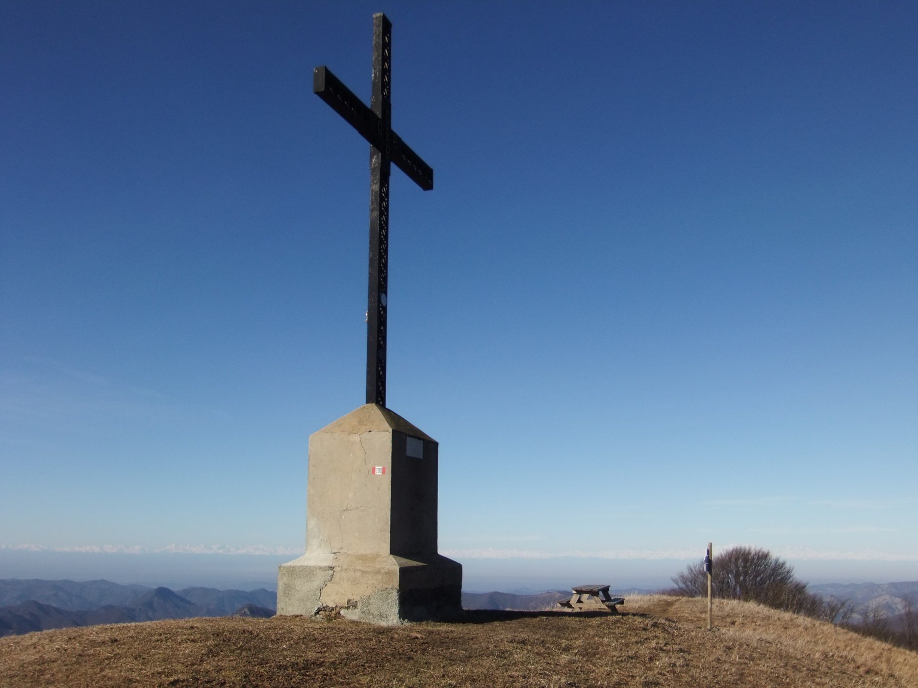Croce sul Monte Buio