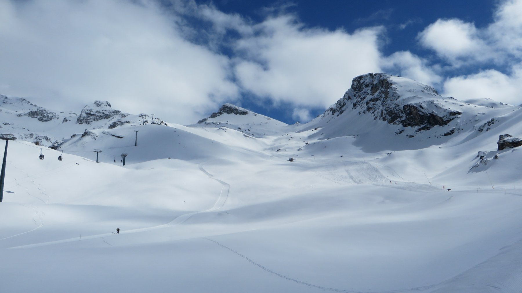 In centro il Corno Camoscio