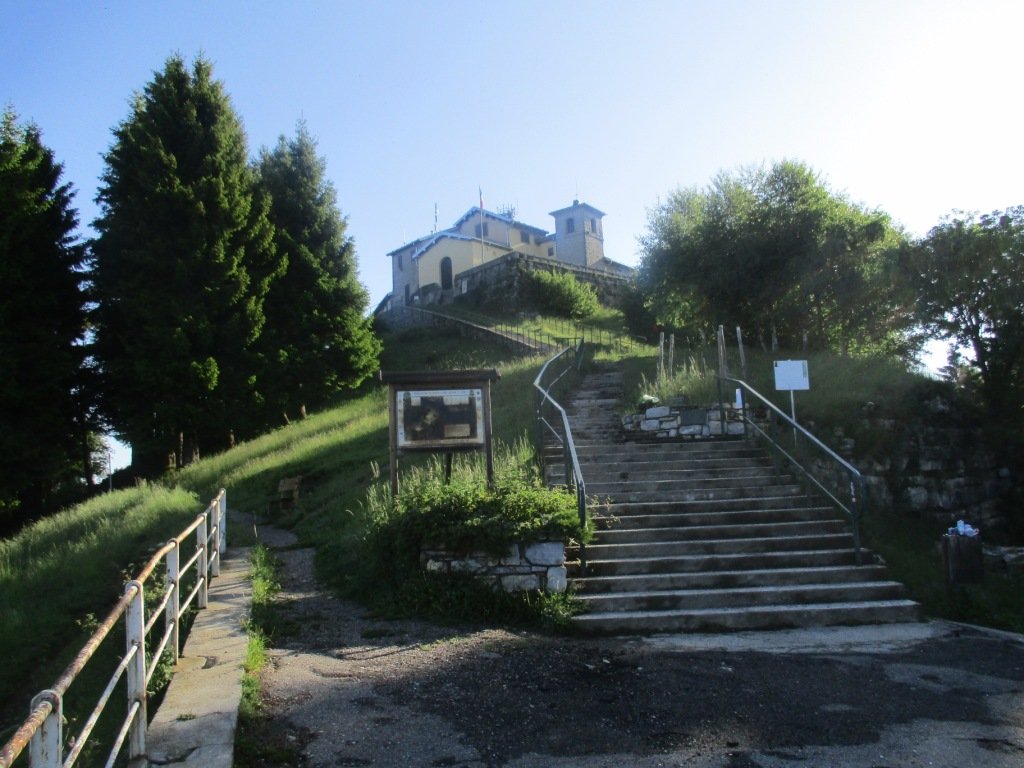 chiesa di vetta