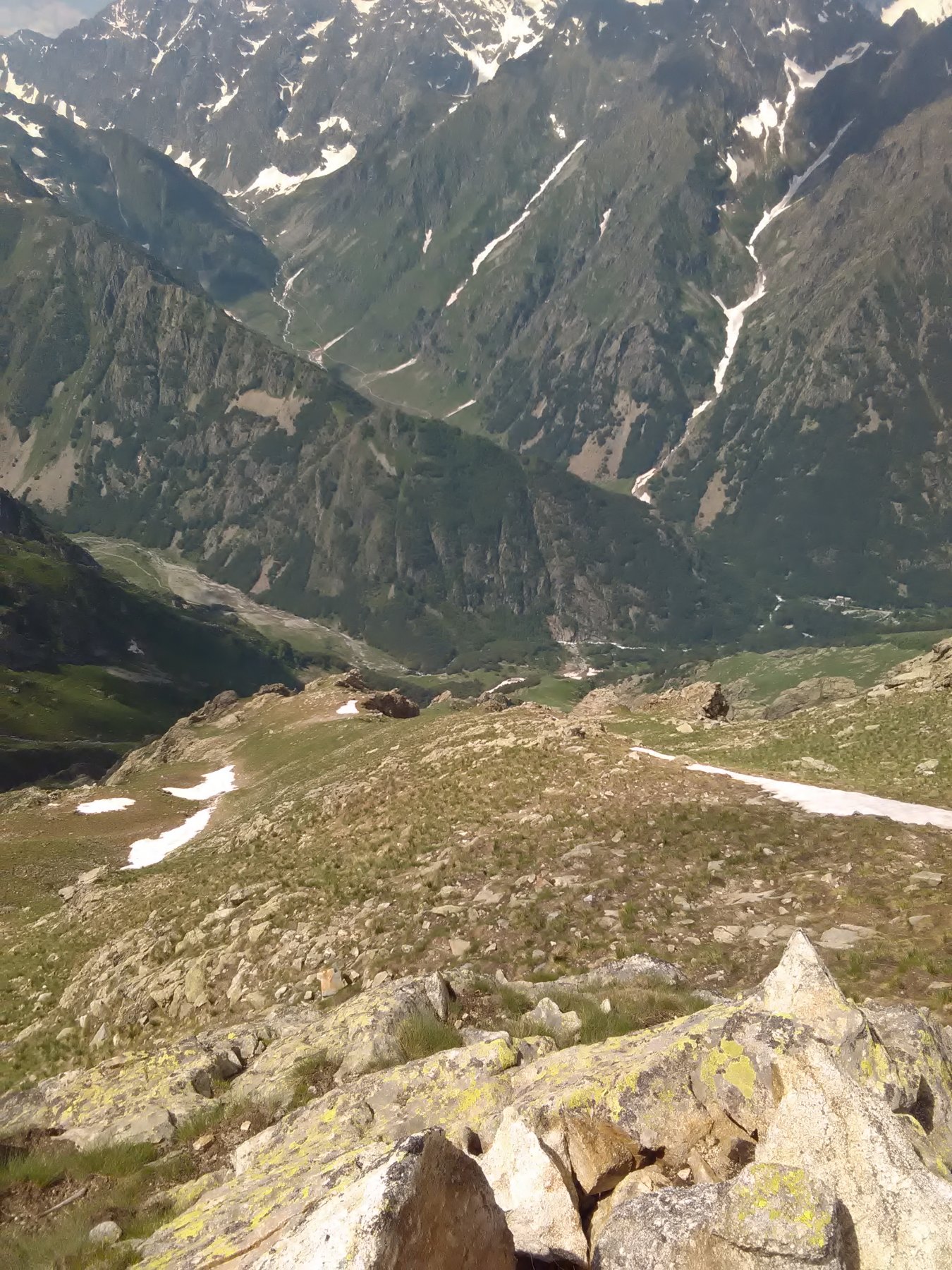 Scendendo verso il Pian del Rasur