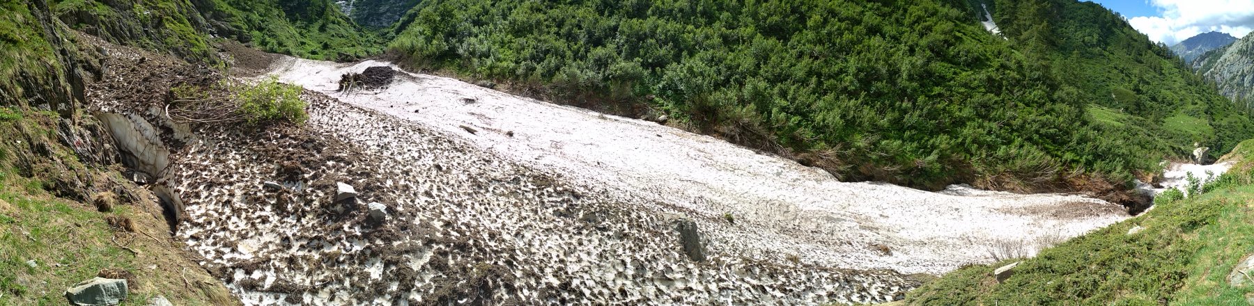 Panoramica della slavina