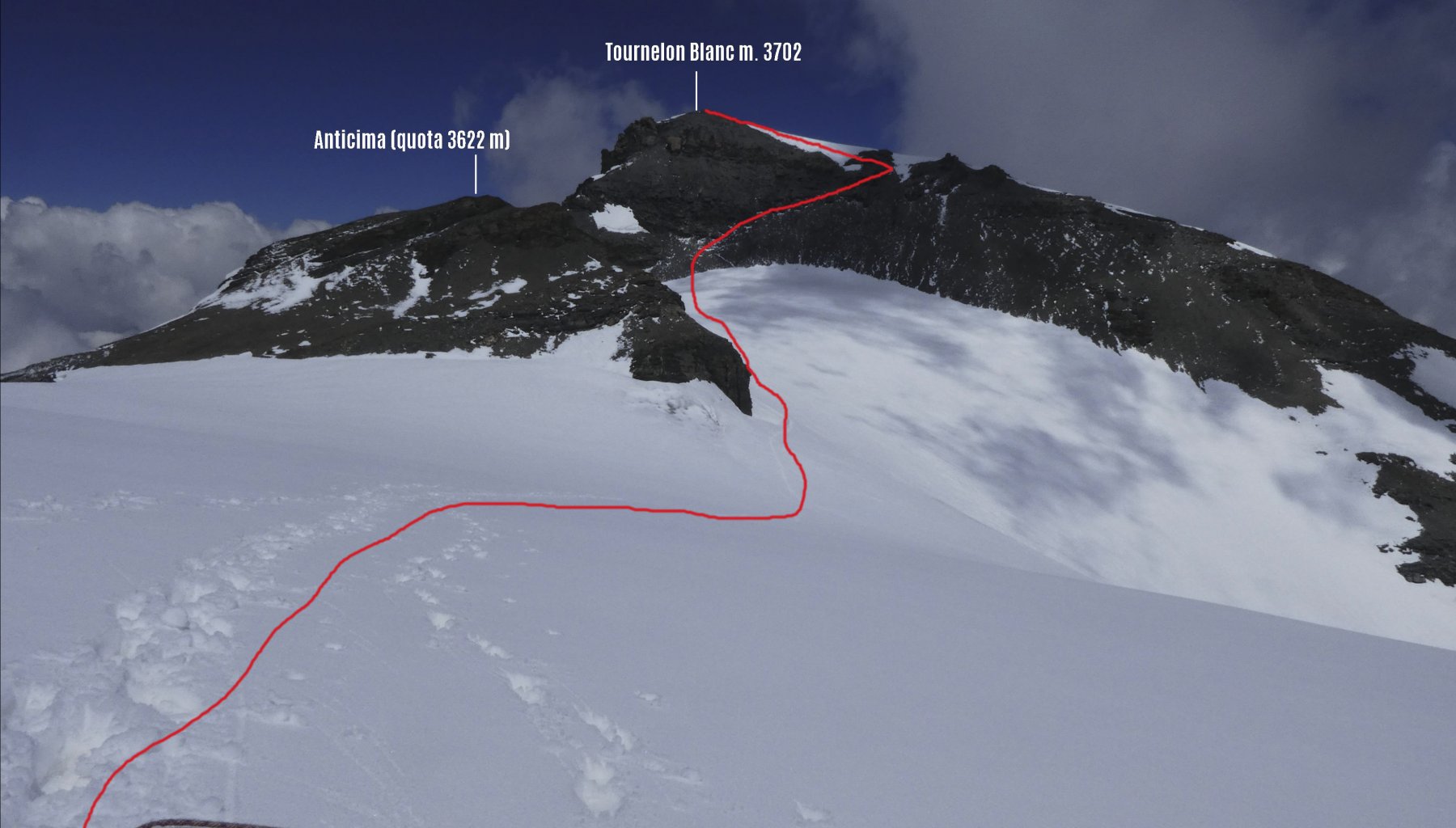 parte finale del nostro itinerario di salita, visto dall'anticima di quota 3626 m