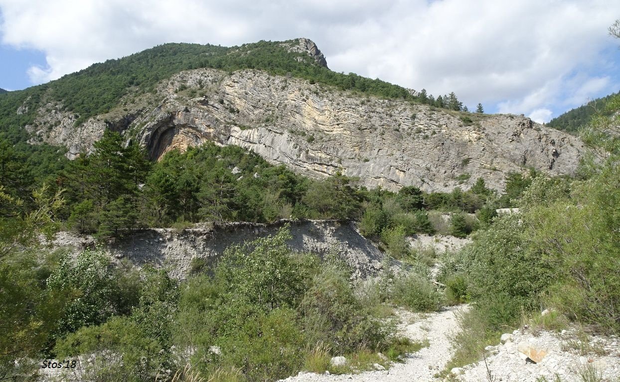 una falesia geologicamente, e non solo, interessante