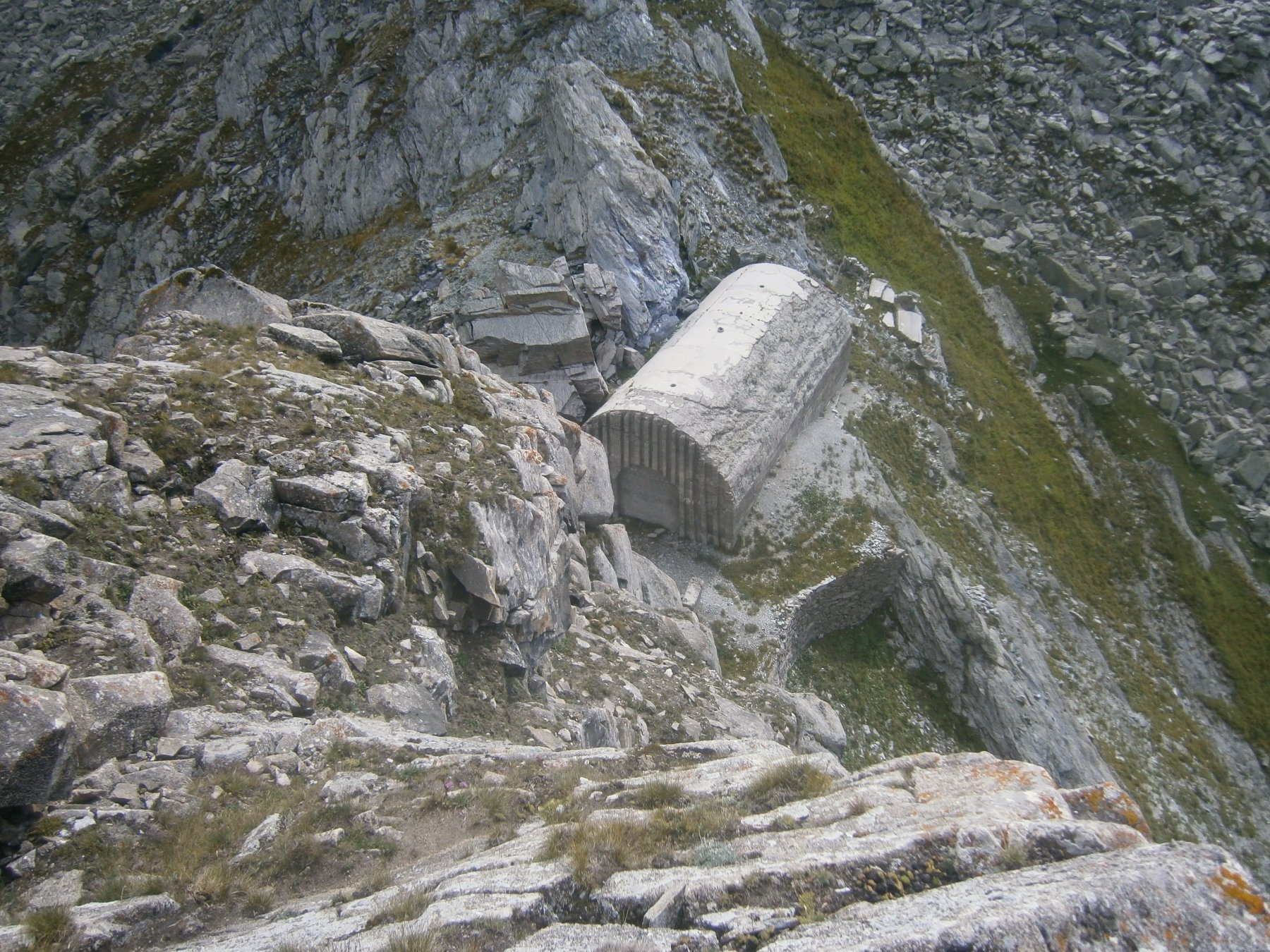 Il lato salito visto dalla vetta