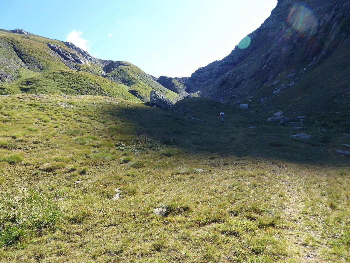 Salendo al Passo di Valsanguigno Ovest.