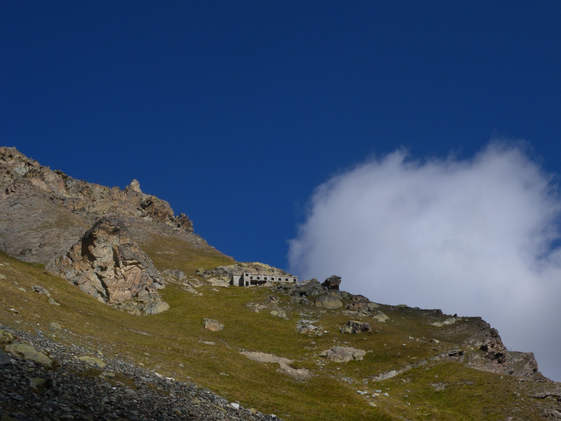 Verso la casermetta