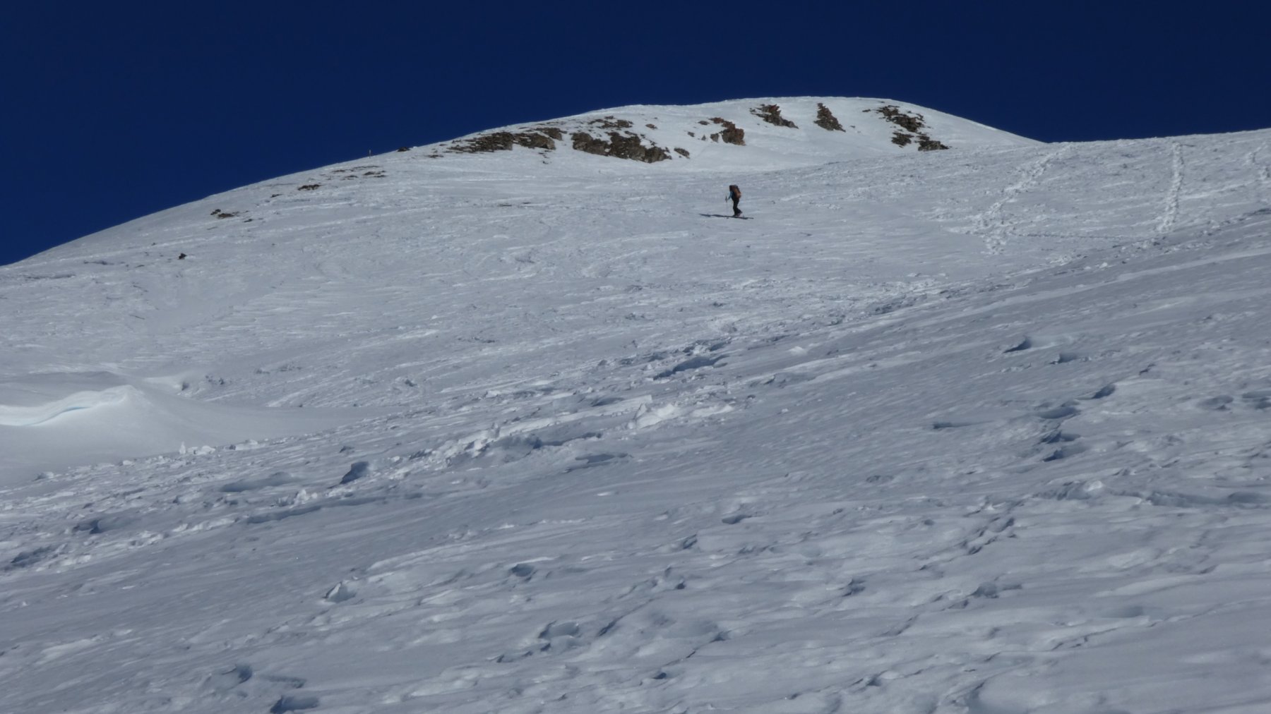 il pendio finale del versante Ovest che porta verso la cima