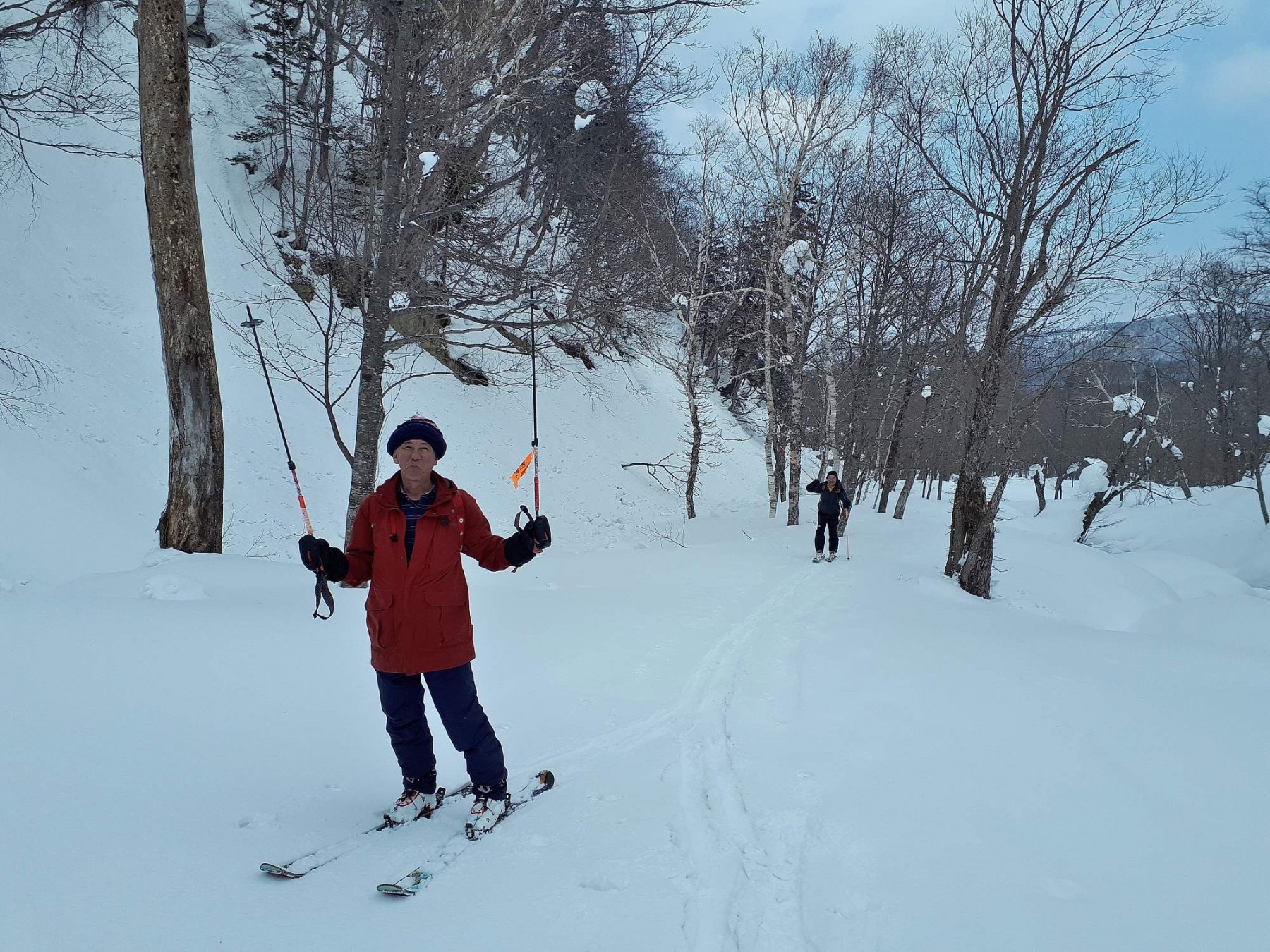 la salita nel bosco, nella valletta a dx delle piste