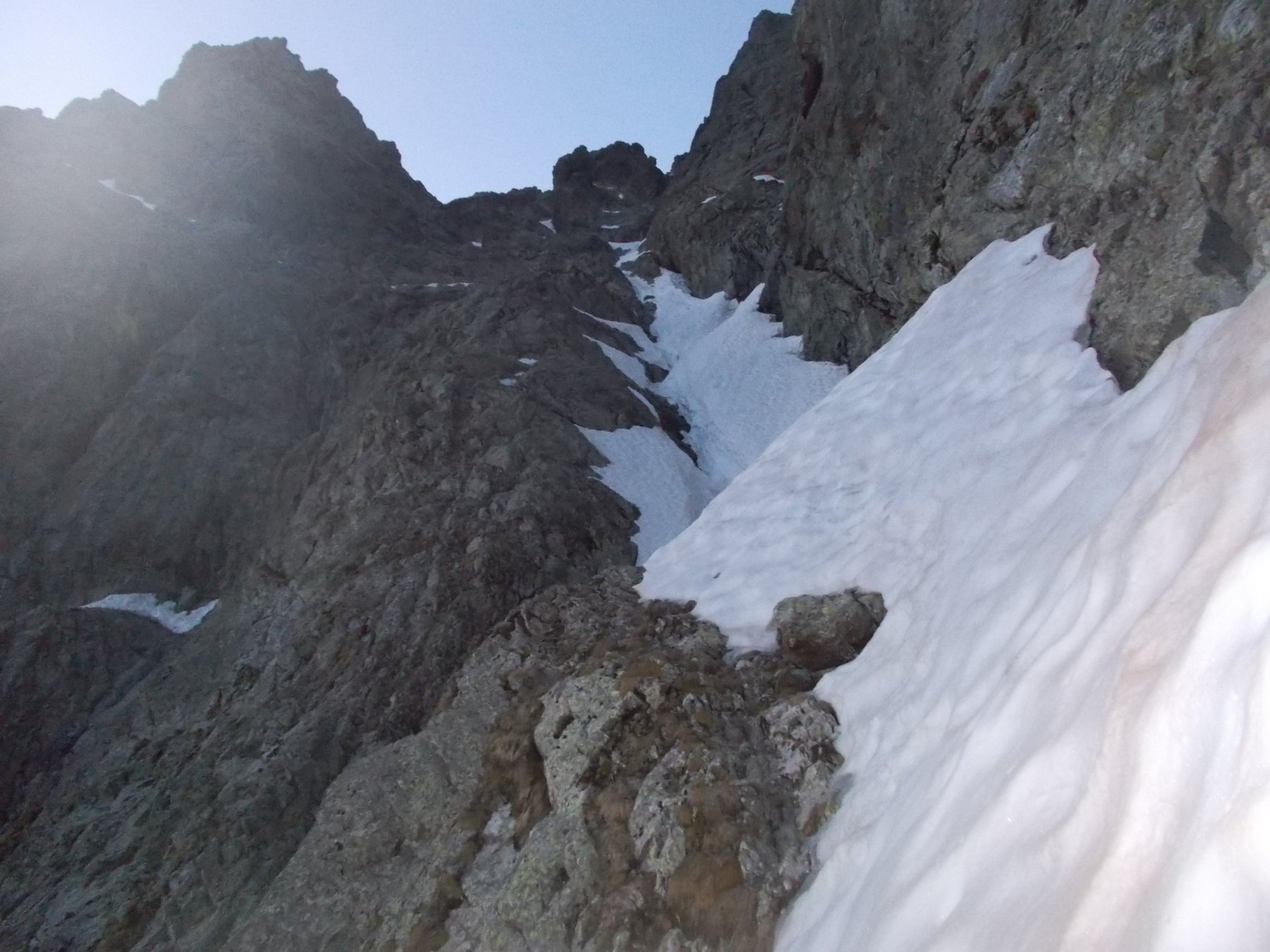 il prosieguo della linea di salita..in traverso ascendente costante da dx verso sx..