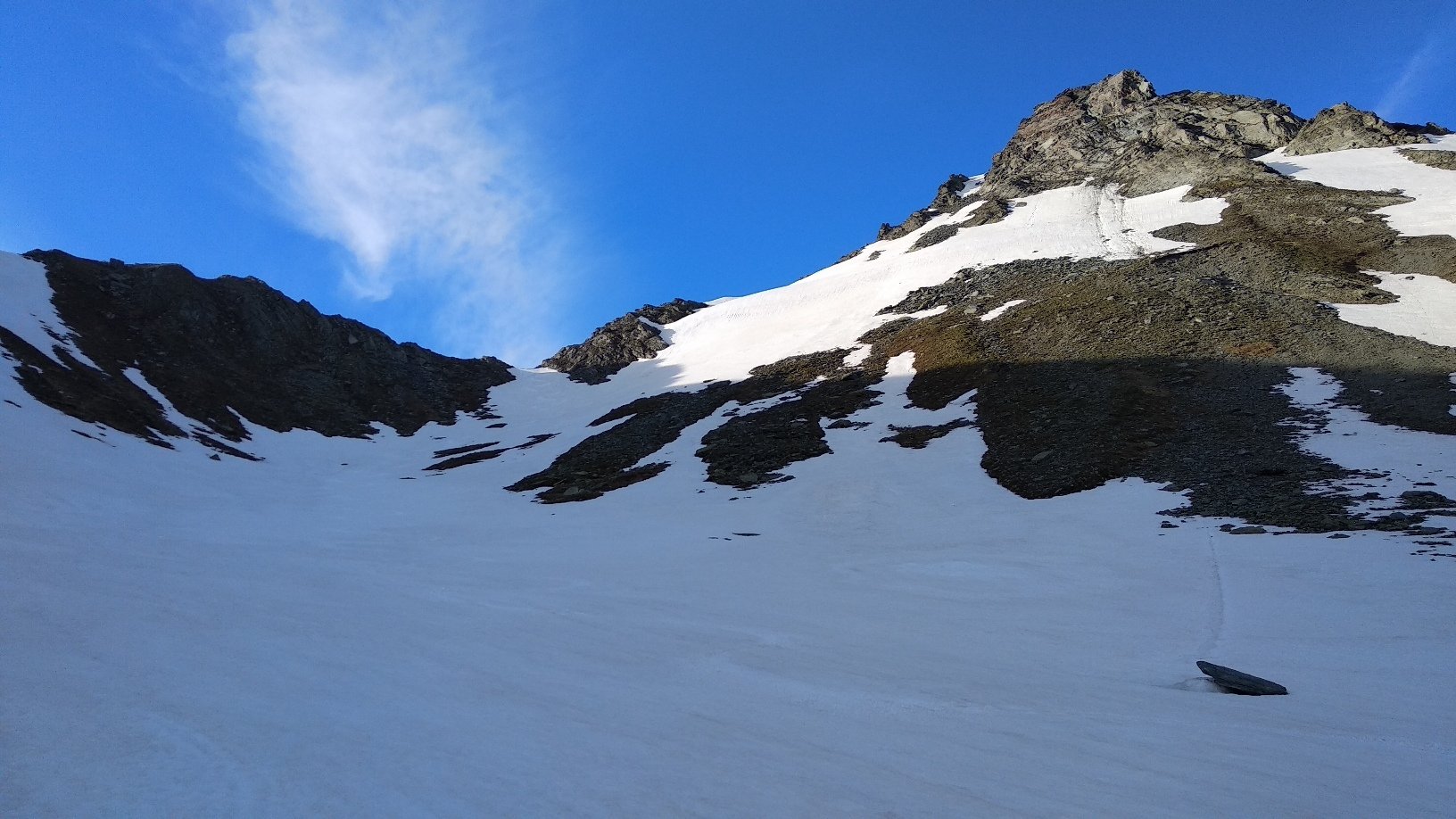 dal colle Nord, scendendo in Italia