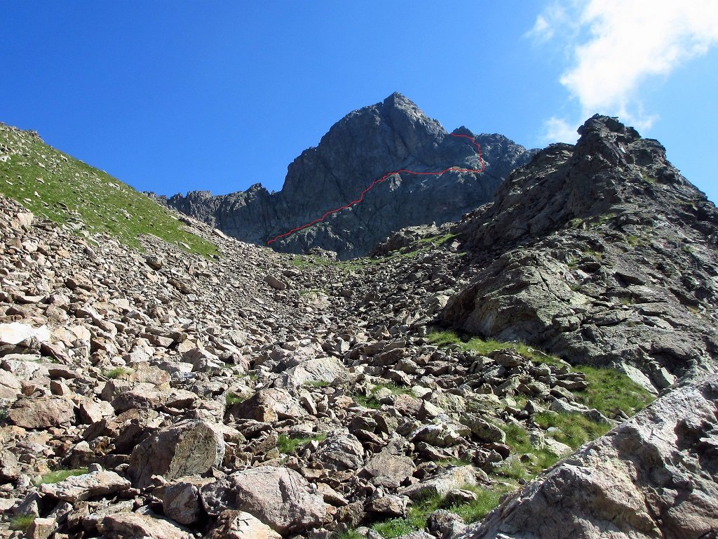 La via normale dell'Oriol dal colletto Lourousa.
