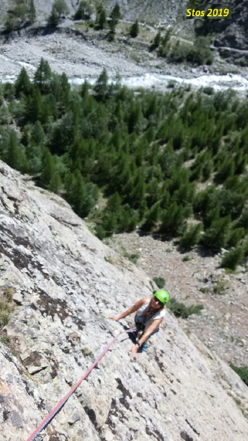 Carla sulle placche sopra la Romanche