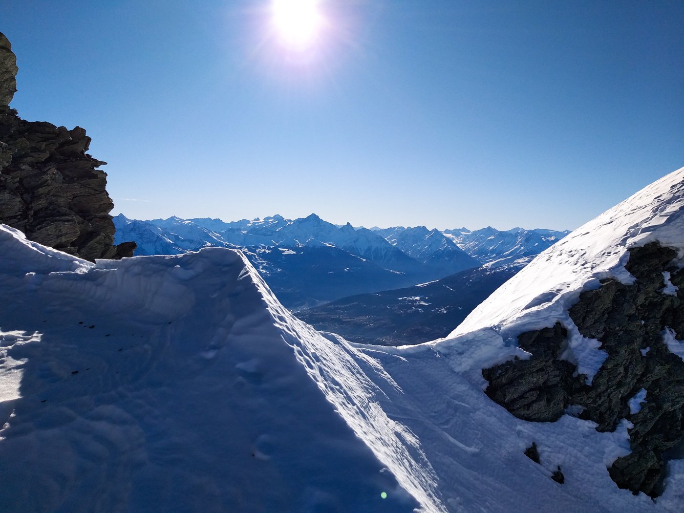 Il colletto che si affaccia sul canale sud