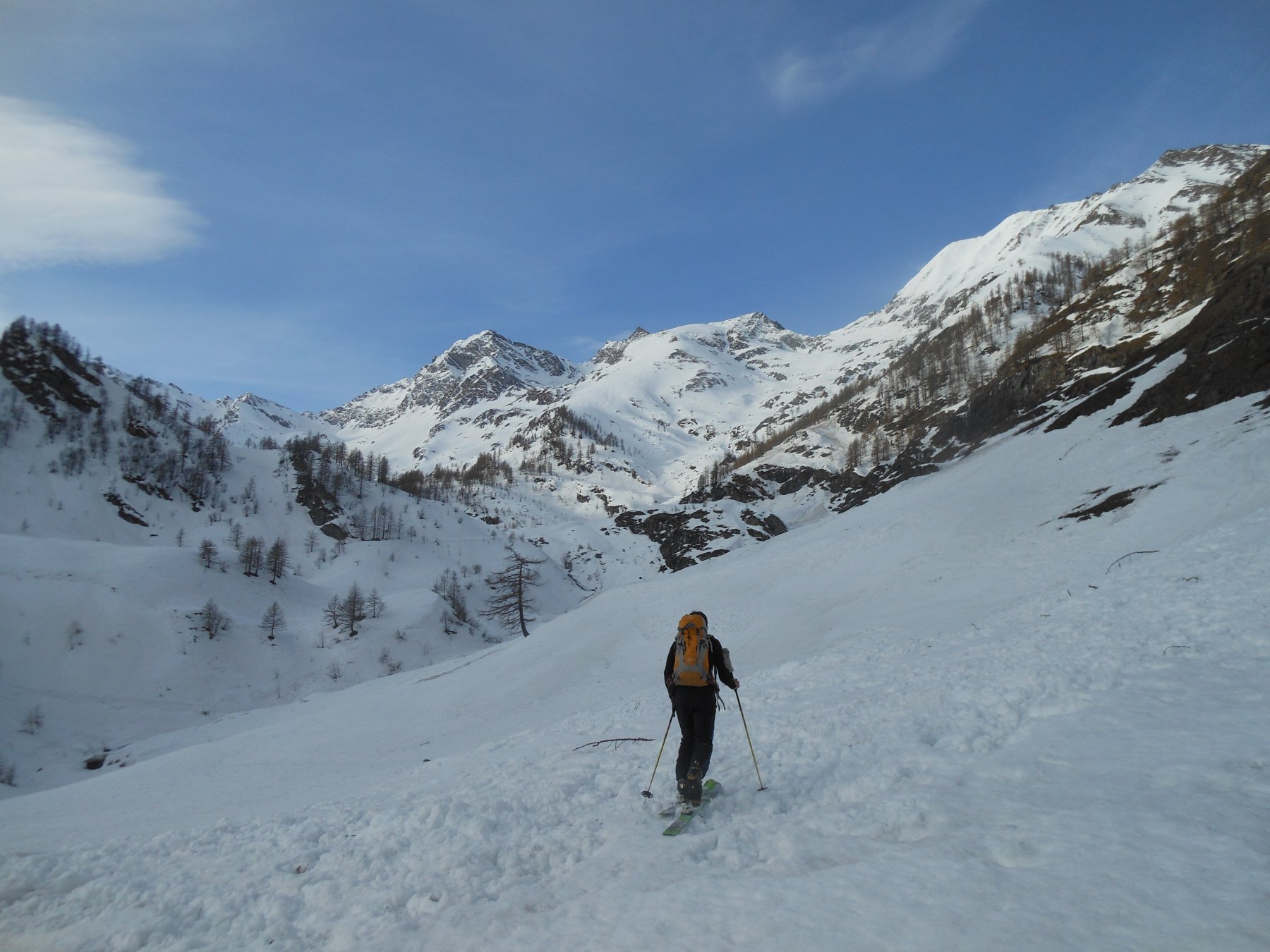 Salendo al mattino nel vallone di Rodoretto