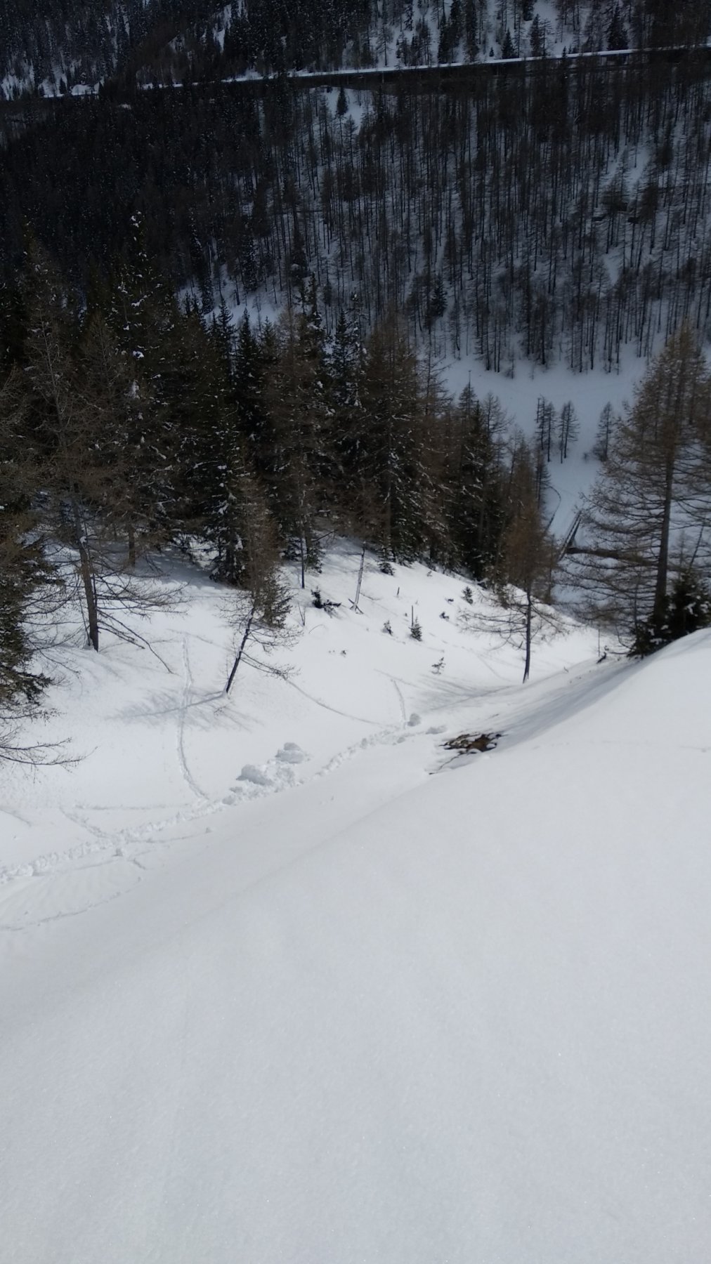 neve marcia in partenza, con alcune girelle già scese