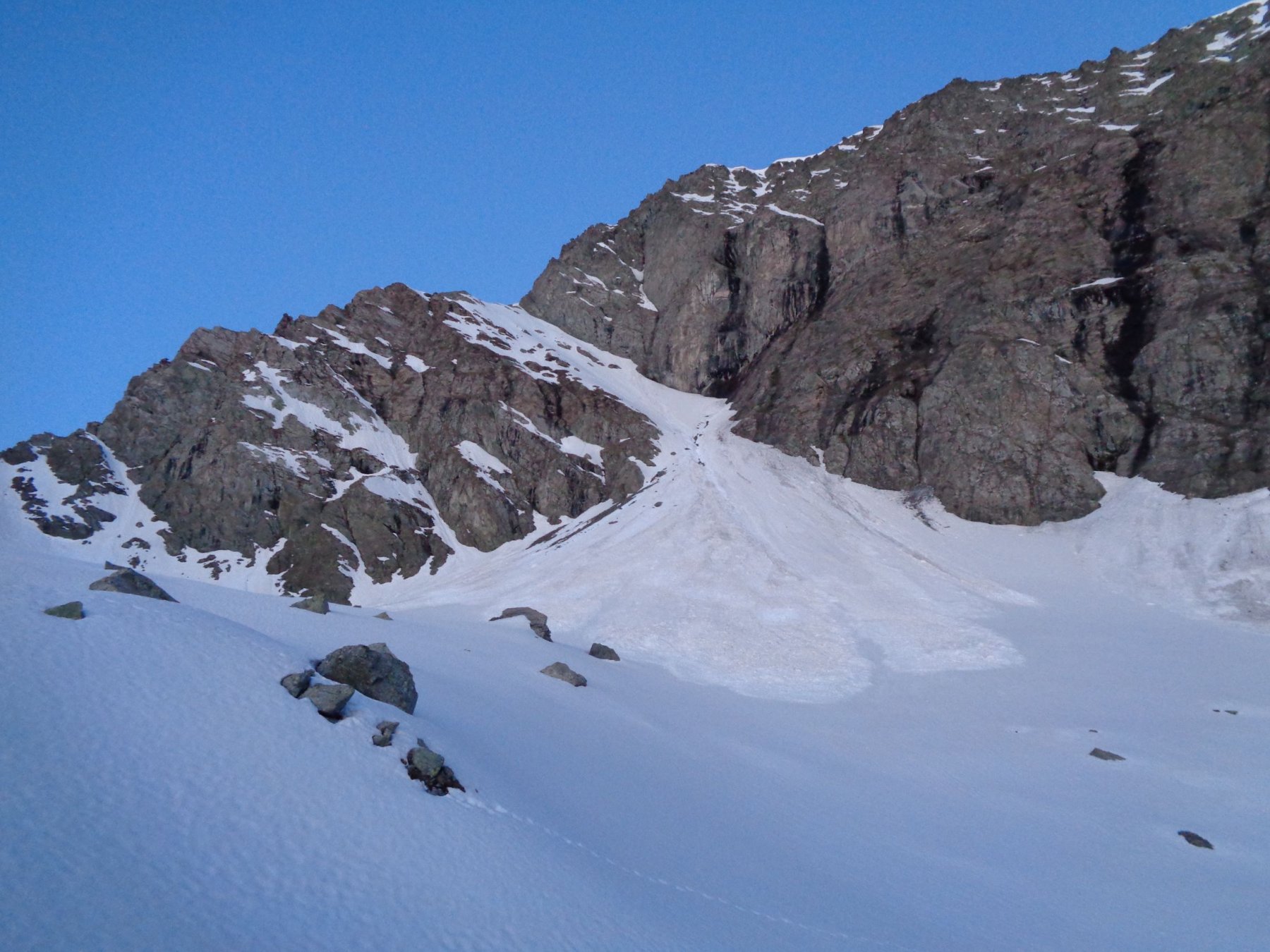 Canale NE della Meidassa dalla conca dell'ex-ghiacciaio