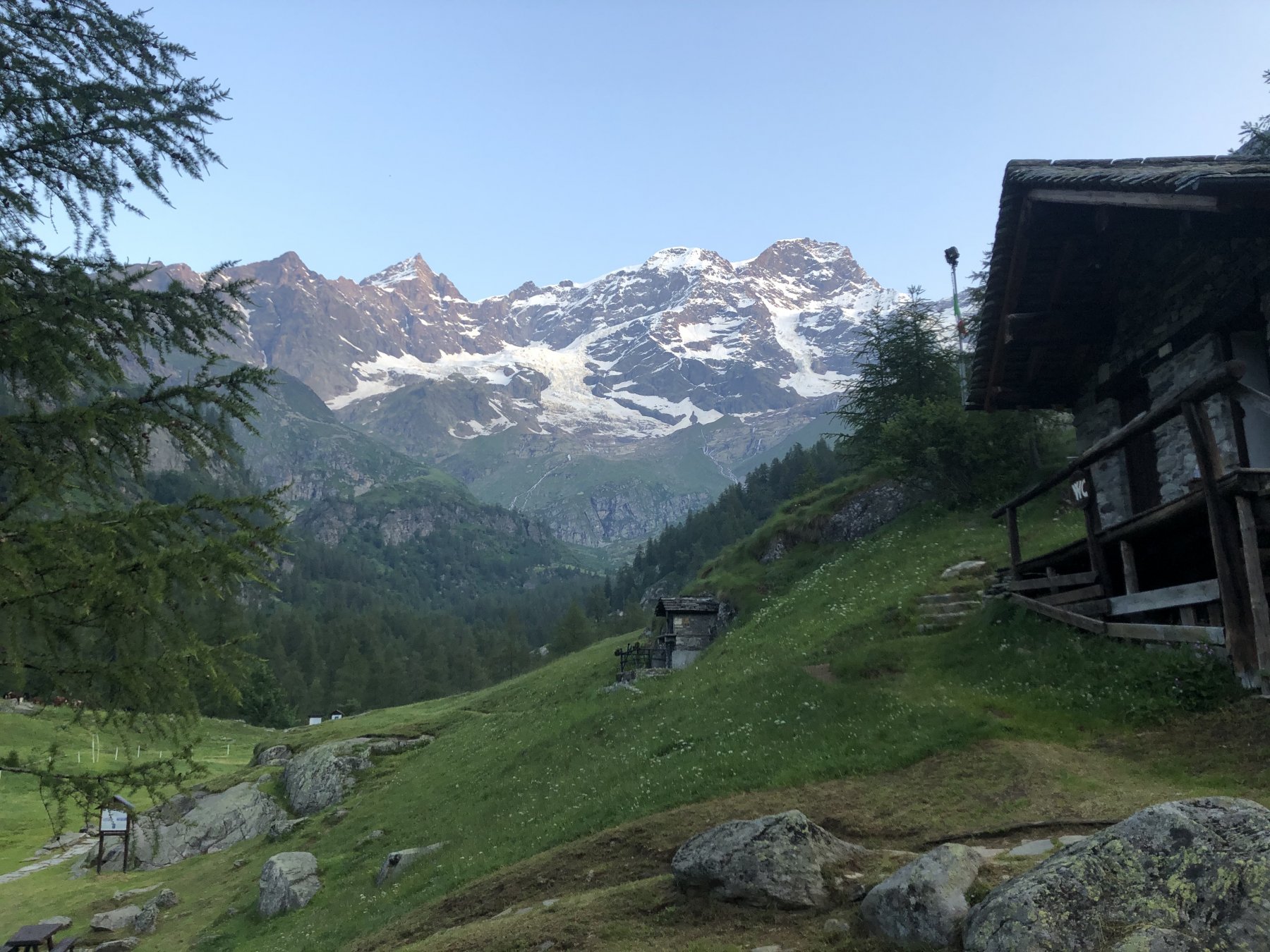 Il Monte Rosa dal rifugio Pastore
