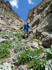 il canale di discesa per fare l'anello tra la cima est e la ovest
