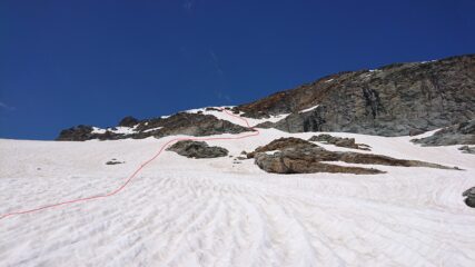 La nostra linea di salita al Rutor, per ora tutta su neve.