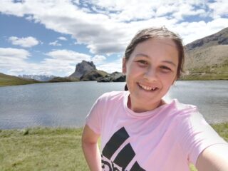 Selfie in riva al lago di Roburent