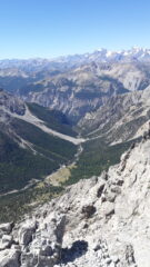 Dalla cima, il vallone des Accles che va percorso praticamente tutto