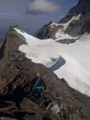 scendendo dalla cresta