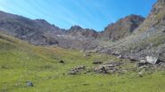 a sx la cima Roudel con lo sperone roccioso poco sotto